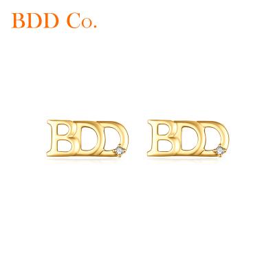 China FASHIONABLE Diamond Original Design Letter Element Lab Gold Moissanite 18k Gold Stud Earrings For Women for sale