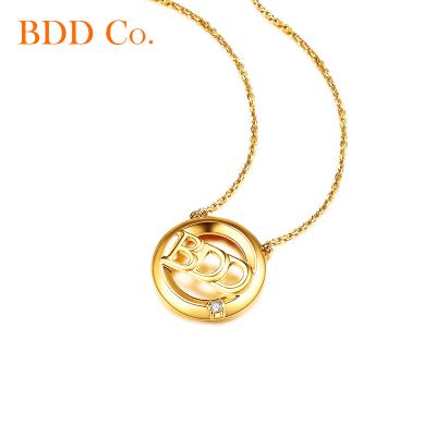 China FASHIONABLE Moissanite 18k Solid Gold Necklace Pendant Lab Diamond Jewelry Gift For Women Original Design for sale