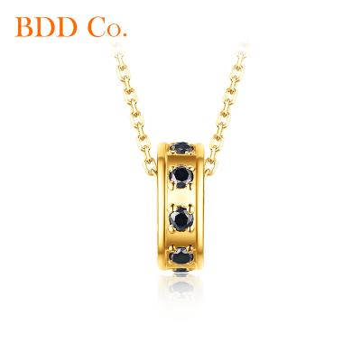 China Vintage Black Moissanite Lab Diamond 18k Gold Charm Pendant Necklace For Women / Men Jewelry Gift Custom Design for sale