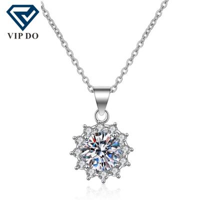 China Romantic Customize 18K Gold AU750 Lab Diamond D-FL-3EX 8 Heart 8 Arrows Round Moissanite Stroke Flower Style Women Necklace Jewelry for sale