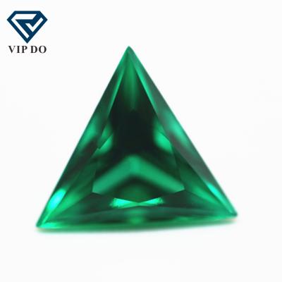 China Sparkle 2.0mm-11mm Triangle Shape Corner Green Green Color Grow Synthetic Loose Gemstones Triangle Cut Lab Created Green Gems for sale