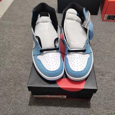 China New Release 2022 Active Slow White College Retro Sports Basketball Blue Black Sport High Shoes Sneaker 1s For Men And Women for sale