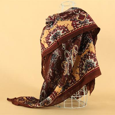 China Hot Selling Best Quality Large Size Square Woolen Silk Scarf for sale