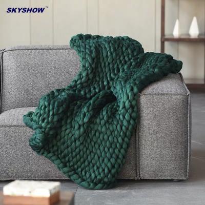 China Custom Anti-pilling Many Color Available In Stock Super Wool Chunky Yarn Heavy Throw Blanket From Iceland for sale