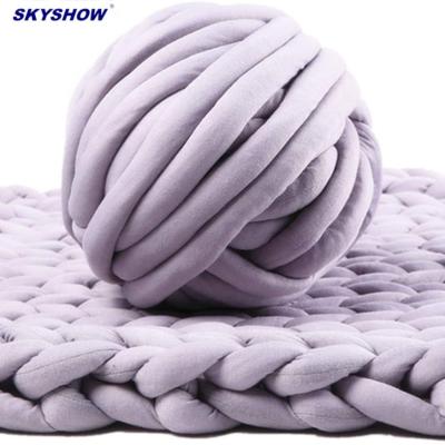 China Tube PP Super Bulky Fiber Cotton Core Anti-pilling Filling Polyester Yarn For Arm Knitting Blanket for sale