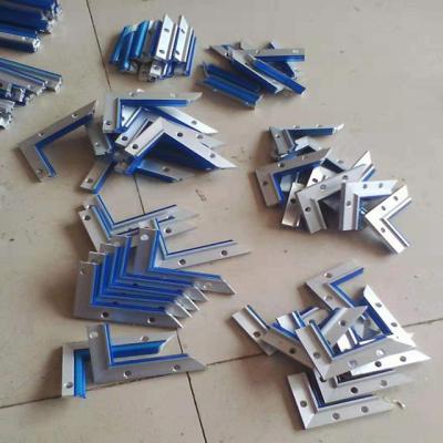 China Garment Shops Aluminum Alloy Way Wiper CNC Machine Scrapping Plate for sale