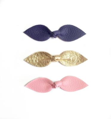 China Fashion\Comfortable\Durable Handmade Leather Hair Hangers Cute Baby Bow Hair Clips Hair Accessories For Girls for sale