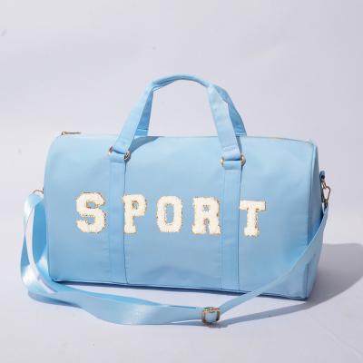 China Sports Shoulder Running Duffel Bag Colorful Nylon Handbag Classic Duffel Bag Customize Waterproof Nylon Sport Gym Luggage Bag With Letter Patches for sale