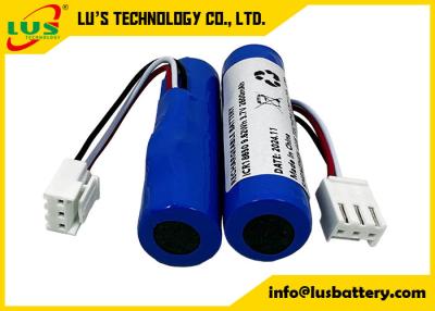 Cina 3000mAh 3.6 V 18650 batteria agli ioni di litio Celle agli ioni di litio cilindriche 3.6V 3000mAh 18650 batteria al litio in vendita