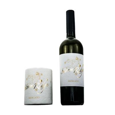 China Factory Waterproof Low Price Custom Label Printing Waterproof Wine Bottle Sticker PaperRroll Vinyl for sale