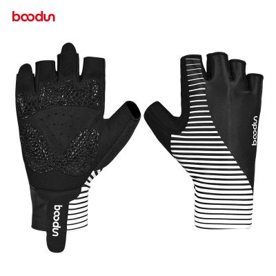 China Comfortable Cycling Gloves Touch Feeling Wiping Sweaty Half Finger Cycling Gloves Wholesale for sale