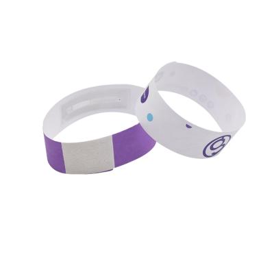 China Disposable RFID Smart Tag 213 Waterproof / Waterproof 215 216 NFC Paper Wristbands With OEM Printing for sale