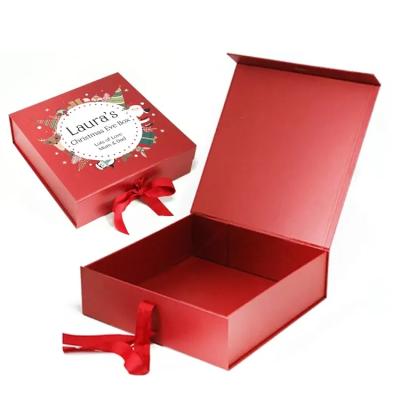 China Christmas Event Gift Box Hardcover Gift Box Packing And Shipping Upscale Packaging for sale