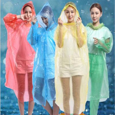 China Wholesale Minimalist Raincoat Disposable Thick PE Material Low Price Easy To Use Disposable Rainwear for sale