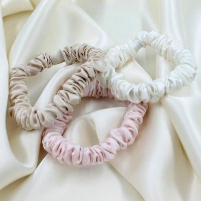 China 100% Silk Scrunchie Set Small Scrunchy Hair Accessories Mulberry Hair Scrunchies Silk Elastic Band Hair Scrunchies for sale