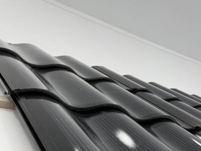 China 50W BIPV Curved Roof Shingles Mono Integrated Solar Panel Tiles for sale