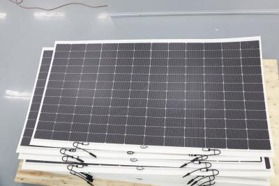 China Max. Sicherungsstrom 25A 580W 40V Halbflexibles Solarpanel für unebene Oberflächen in Marine RV Anhänger Boot Kabine Van Auto zu verkaufen