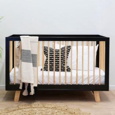 China Eco-friendly Materials Bed Room Furniture Best Selling Design Wooden Baby Crib for sale