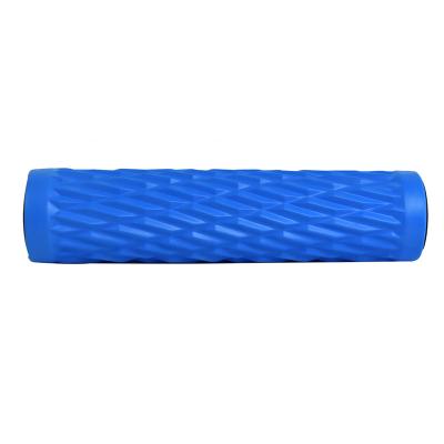 China Fitness Equipment App Logo Custom Cavity EVA Grid Foam Roller for Yoga Fitness Exercise Point Rolling for sale