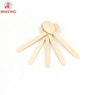 China La categoría alimenticia disponible alisa las cucharas de madera biodegradables en venta