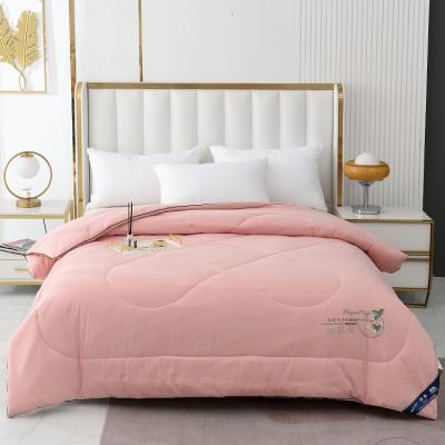 China Viable Hot Sale 100% Cotton Quilting Fabric Winter Quilted Warm Bedding Fabric Winter Comforter For Home for sale