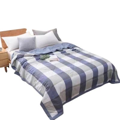 China Sustainable Special Design Widely Used Polyester Printed China Export Comforters for sale