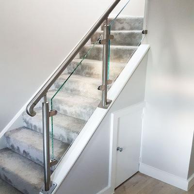 China Mordern 304 316 terrace balcony tempered glass stair case steps stainless steel stair hand glass railing for stairs for sale