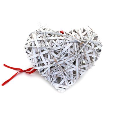 China Europe YRMT China Supplier Handmade Woven Heart Shaped Decoration For Home Party Decoration Craft for sale