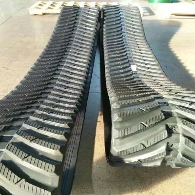 China Schwarze dauerhafte ununterbrochene Gummibahn, Gummibagger spürt 450mm Breite auf zu verkaufen