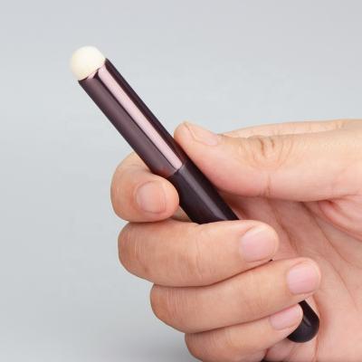 China New Style Individual Mini Concealer Brush Round Lip Blender Makeup Domed Brush for sale