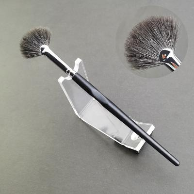 China Fan Brush Luxury Fan Style Highlighting Brush Custom Logo Goat Hair Makeup Brush for sale