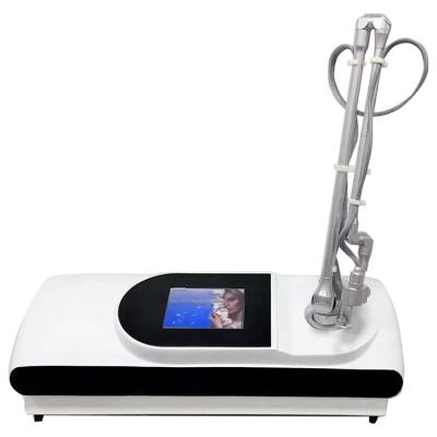 China Wrinkle Remover Top Selling Fractional Laser CO2 Skin Whitening Laser Skin Resurfacing Fractional CO2 Laser Machine for sale