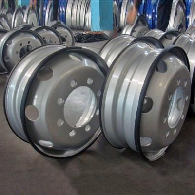 China Passenger Transports 19.5x7.5 Tubeless Steel Wheel For Bus Truck for sale