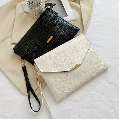 China Fashion Solid Color Ladies Designer Ladies Envelope Evening Purses Leather Square Handbag Crocodile Pattern Armpit Clutch Bag for sale