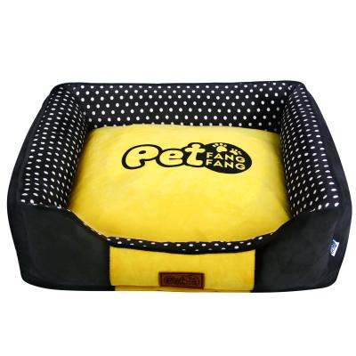 China 2022 Hot Selling Dotted Place Amazon Heating Cat Nest Pet Bed Removable Washable Pet Mat Dog Bed for sale