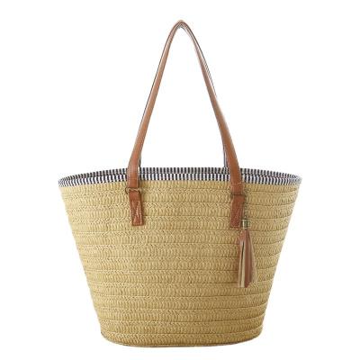 China High Quality Factory Large Capacity Handbag Handmade Woven Beach Straw Shopping Tote Bag With Tassel for sale