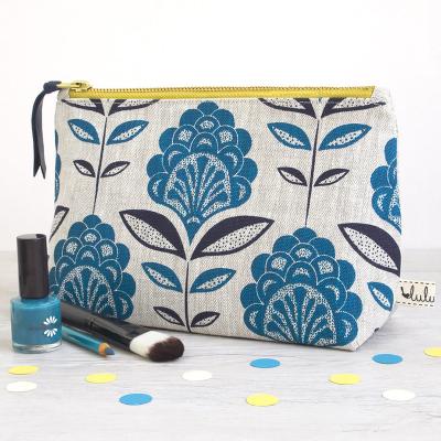 China Great NATIONALS make up bag with peacock flower print for sale