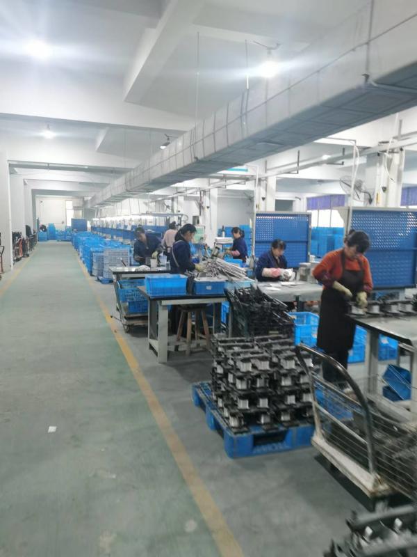 Verified China supplier - Guangzhou Fuheng Auto Parts Supply Chain Co., Ltd.