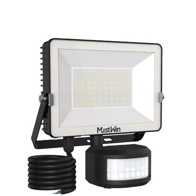 China 50W LED Motion Sensor Flood Light 3000LM Super Bright Daylight PIR Lights 6000K White Security Lights Outdoor for sale