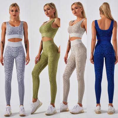 China Breathable Hot Selling Snakeskin Print Seamless Activewear Set High Elastic Running Women Yoga Set for sale