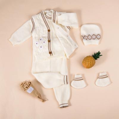 China Winter flower anti-pilling baby sweater newborn set cheap cute unisex warm cardigan sweater wholesale for sale