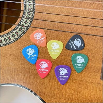 China GUITAR Delrin Delrin Guitar Picks Heart Shaped Non-Slip Plectrum for sale