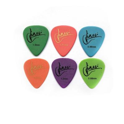 China GUITAR Heart Shape Non-Slip Guitar Picks 3pc Set for sale