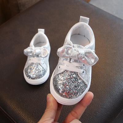 China Para zapatos de Para light hot kids bebe sale spring shoes glitter sneakers lovely kids party boy shoes and girls shoes for sale