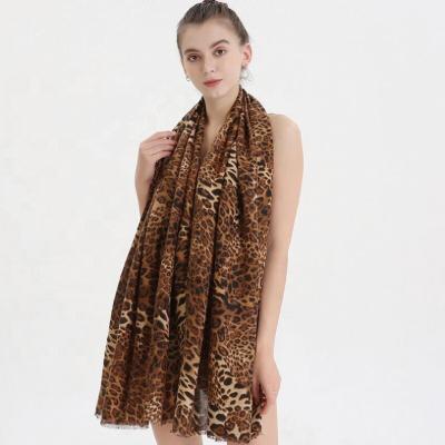 China Wholesale Luxury Cotton Brand Women Autumn New Warm Shawl Hijab Leopard Scarf for sale