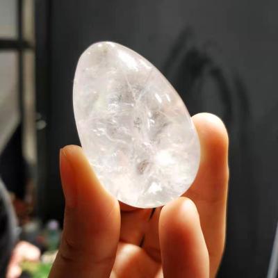 China China hot sale high quality natural clear clear healing yoni quartz crystal egg for gift for sale