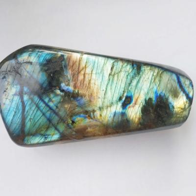 China Europe natural crystal extended polished labradorite quartz healing point stone crystal magic decoration for sale