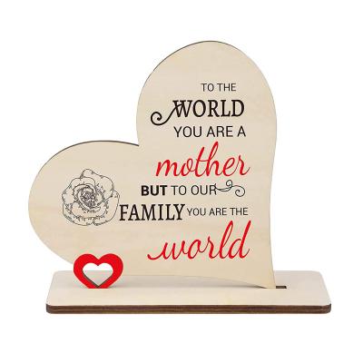 China Europe Mother's Day Sign Creative Decorative Wooden Crafts Heart-shaped Desk Ornament for sale