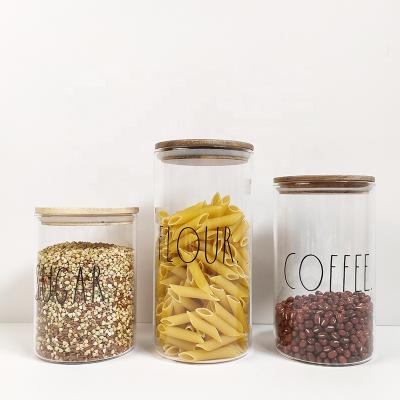 China Airtight Steamable Borosilicate Glass Storage Canisters With Acacia Lid for sale