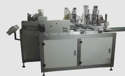 Cina 10KW Disposable Face Sheet Mask Making Machine connessa a tre bande dell'orecchio esterno Fusion Welding Machine in vendita